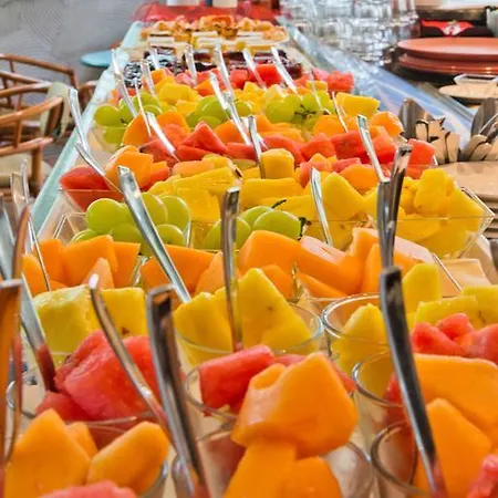 Szálloda Ambassador 4*