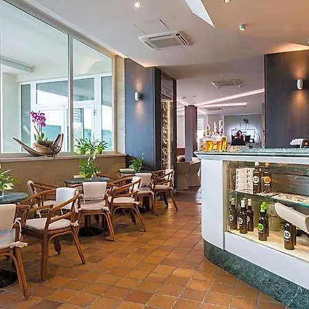 Hotel Ambassador 4*