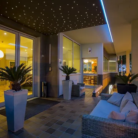 Ambassador Szálloda Bibione