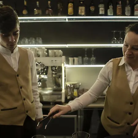 Ambassador Готель 4*