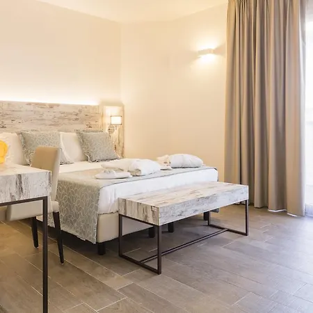 Szálloda Ambassador 4*