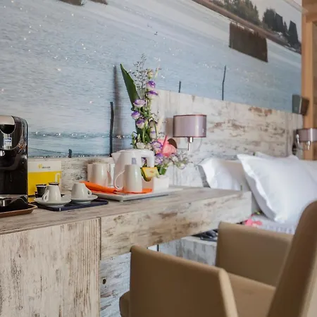 Ambassador Szálloda