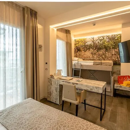 Ambassador Готель Бібіоне